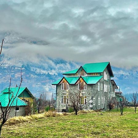 Fluestern Hostel And Cafe Nagar  Kültér fotó